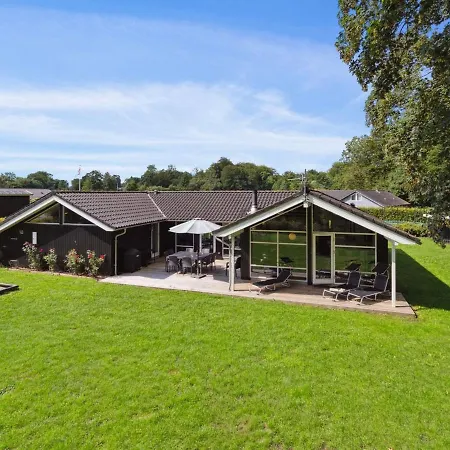 Edin - 150m From The Sea In Se Jutland By Interhome Holiday home Aabenraa