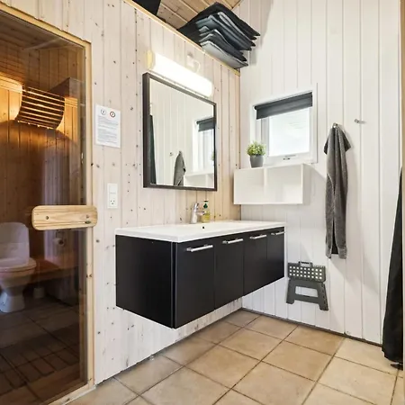 Edin - 150m From The Sea By Interhome Holiday home *